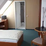 & Cafe Am Kraehenberg