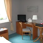 Konukevi & Cafe Am Kraehenberg Halle (Saale)