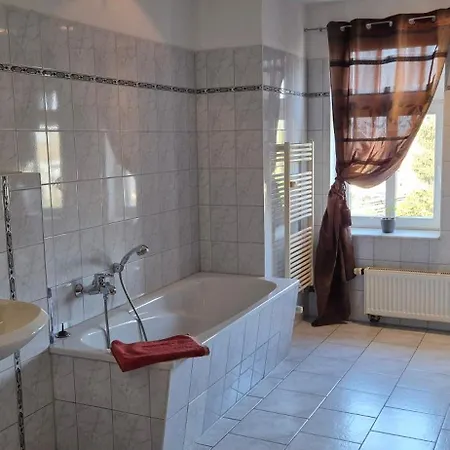 Πανσιόν & Cafe Am Kraehenberg Halle (Saale)