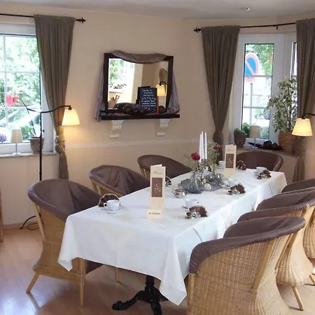 Pension&café Am Krähenberg 3* Halle (Saale)