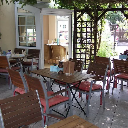 & Cafe Am Kraehenberg