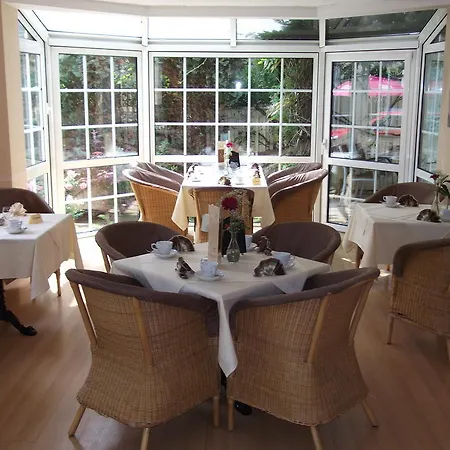 Guest house & Cafe Am Kraehenberg 3*