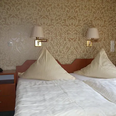 Πανσιόν & Cafe Am Kraehenberg Halle (Saale)