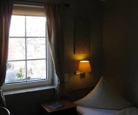 & Cafe Am Kraehenberg Guest house 3*