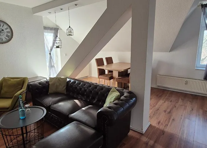 & Cafe Am Kraehenberg