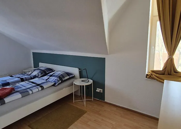 & Cafe Am Kraehenberg Penzion Halle (Saale)