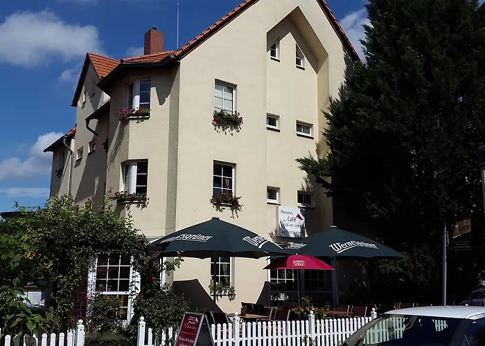 Konukevi & Cafe Am Kraehenberg 3*