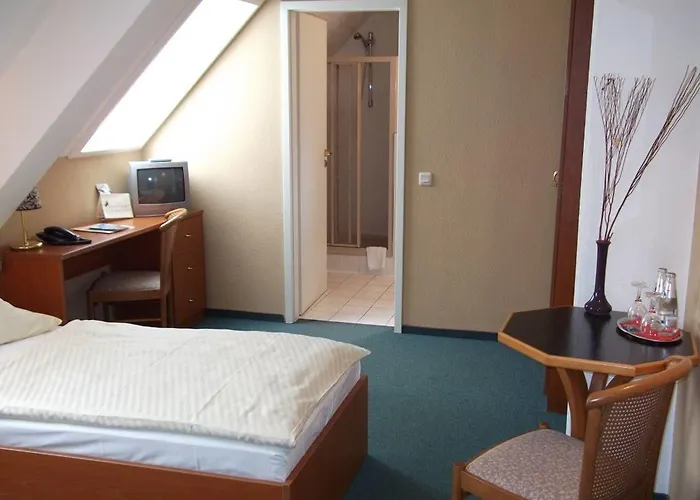 & Cafe Am Kraehenberg