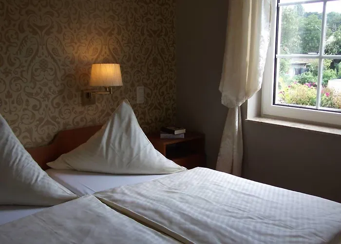 & Cafe Am Kraehenberg Penzion Halle (Saale)