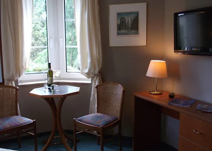 Konukevi & Cafe Am Kraehenberg