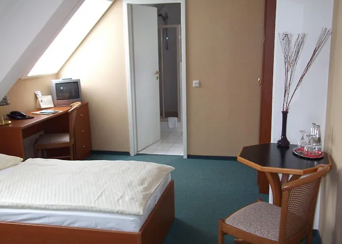 & Cafe Am Kraehenberg