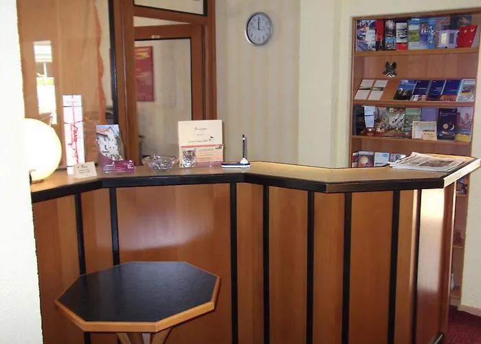 & Cafe Am Kraehenberg